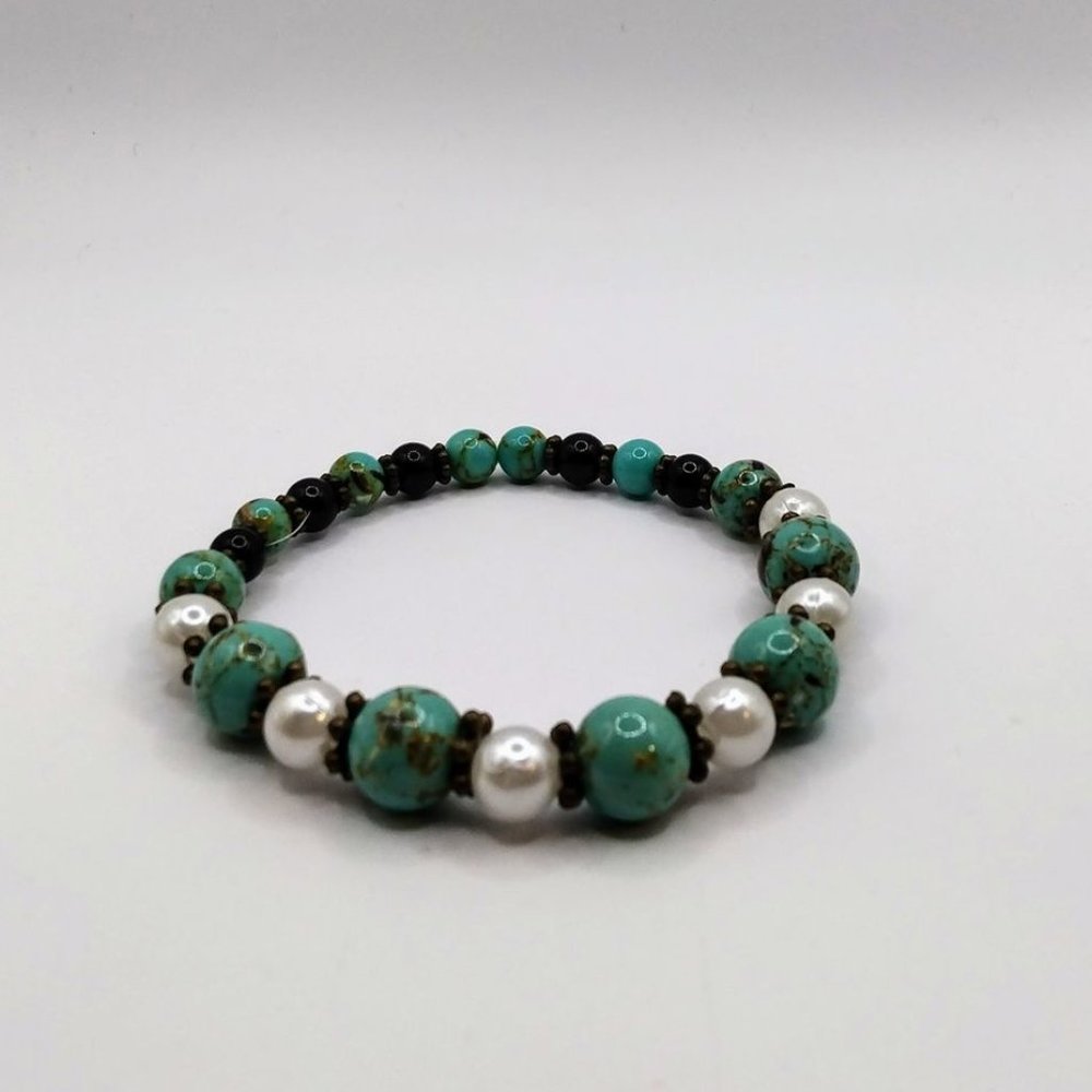 Turquoise Howlite And Pearl Bracelet-Howlite Gemstone Bracelet